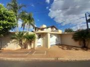 Casa / Sobrado para Locação em Araraquara/SP Jardim...