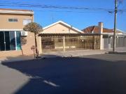 Casa / Sobrado para Locação em Araraquara/SP Jardim...