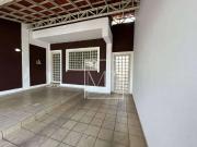 Casa / Sobrado para Locação em Atibaia/SP Centro 4 Quartos