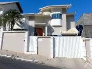 Casa / Sobrado para Locação em Balneário Camboriú/SC...