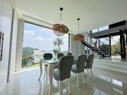 Casa / Sobrado para Locação em Balneário Camboriú/SC...
