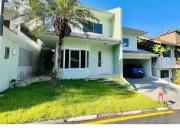 Casa / Sobrado para Locação em Balneário Camboriú/SC...