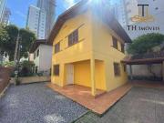 Casa / Sobrado para Locação em Balneário Camboriú/SC...