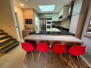 Casa / Sobrado para Locação em Balneário Camboriú/SC...