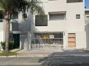 Casa / Sobrado para Locação em Balneário Camboriú/SC...