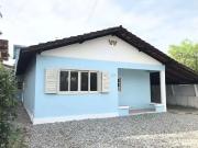 Casa / Sobrado para Locação em Balneário Piçarras/SC...