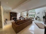 Casa / Sobrado para Locação em Barueri/SP Residencial...