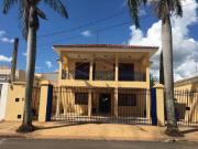 Casa / Sobrado para Locação em Bauru/SP Jardim Estoril 4...