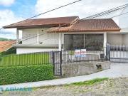 Casa / Sobrado para Locação em Blumenau/SC Escola...