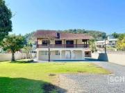 Casa / Sobrado para Locação em Blumenau/SC Fidélis 6 Quartos