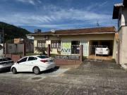 Casa / Sobrado para Locação em Blumenau/SC Velha 3 Quartos