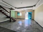 Casa / Sobrado para Locação em Cabo Frio/RJ Vila Blanche...