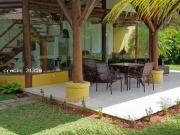 Casa / Sobrado para Locação em Camaçari/BA Abrantes 4...