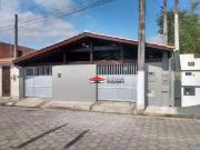 Casa / Sobrado para Locação em Caraguatatuba/SP Jardim...