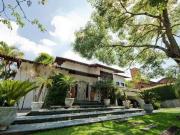 Casa / Sobrado para Locação em Carapicuíba/SP Nova...