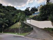 Casa / Sobrado para Locação em Carapicuíba/SP Pousada...