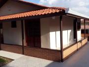 Casa / Sobrado para Locação em Colombo/PR Roça Grande 3...
