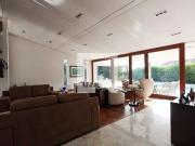 Casa / Sobrado para Locação em Cotia/SP Jardim Barbacena...