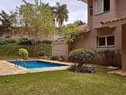 Casa / Sobrado para Locação em Cotia/SP Jardim Caiapia 3...