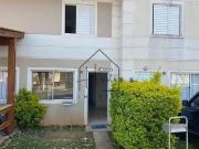 Casa / Sobrado para Locação em Cotia/SP Jardim Ísis 2...