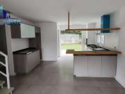 Casa / Sobrado para Locação em Cotia/SP Jardim Pioneira...