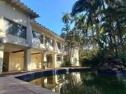 Casa / Sobrado para Locação em Cotia/SP Vila Santo...