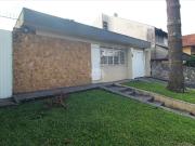 Casa / Sobrado para Locação em Curitiba/PR Água Verde 4...