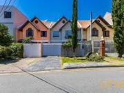 Casa / Sobrado para Locação em Curitiba/PR Bacacheri 3...