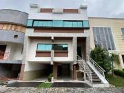 Casa / Sobrado para Locação em Curitiba/PR Bairro Alto 3...