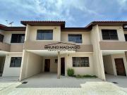 Casa / Sobrado para Locação em Curitiba/PR Boa Vista 3...