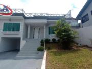 Casa / Sobrado para Locação em Curitiba/PR Boa Vista 3...