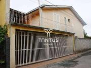 Casa / Sobrado para Locação em Curitiba/PR Cajuru 3 Quartos