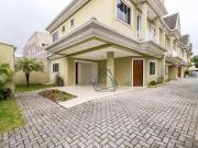 Casa / Sobrado para Locação em Curitiba/PR Guaíra 3 Quartos