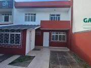Casa / Sobrado para Locação em Curitiba/PR Jardim das...