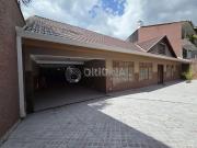 Casa / Sobrado para Locação em Curitiba/PR Mossunguê 5...