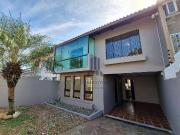Casa / Sobrado para Locação em Curitiba/PR Pilarzinho 3...