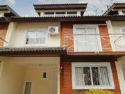 Casa / Sobrado para Locação em Curitiba/PR Santa...