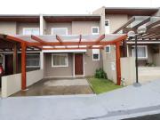 Casa / Sobrado para Locação em Curitiba/PR Santa...