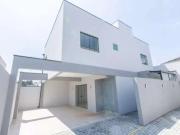 Casa / Sobrado para Locação em Curitiba/PR Santa...