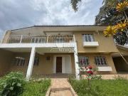 Casa / Sobrado para Locação em Curitiba/PR Santa...