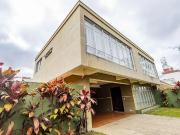 Casa / Sobrado para Locação em Curitiba/PR Santa...