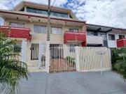 Casa / Sobrado para Locação em Curitiba/PR Taboão 3 Quartos