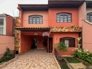 Casa / Sobrado para Locação em Curitiba/PR Tingui 3 Quartos