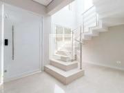 Casa / Sobrado para Locação em Curitiba/PR Xaxim 4 Quartos