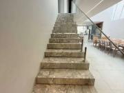 Casa / Sobrado para Locação em Curitiba/PR Xaxim 4 Quartos