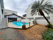 Casa / Sobrado para Locação em Gaspar/SC Sete de...