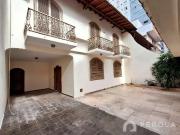 Casa / Sobrado para Locação em Goiânia/GO Setor Bueno 3...