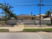 Casa / Sobrado para Locação em Guaratuba/PR Barra do Saí...