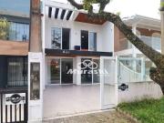 Casa / Sobrado para Locação em Guaratuba/PR Centro 3 Quartos
