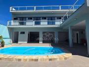 Casa / Sobrado para Locação em Guaratuba/PR Centro 4 Quartos